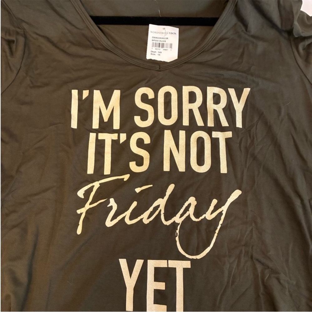 HIP Not Friday tee - Picture 3 of 6
